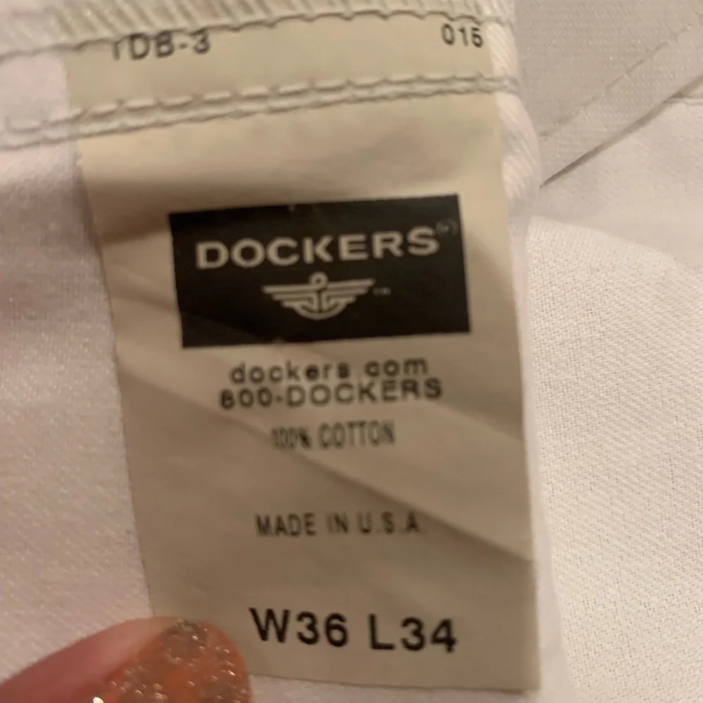 Dockers men’s khakis. Off white - very good condition - Picture 2 of 3